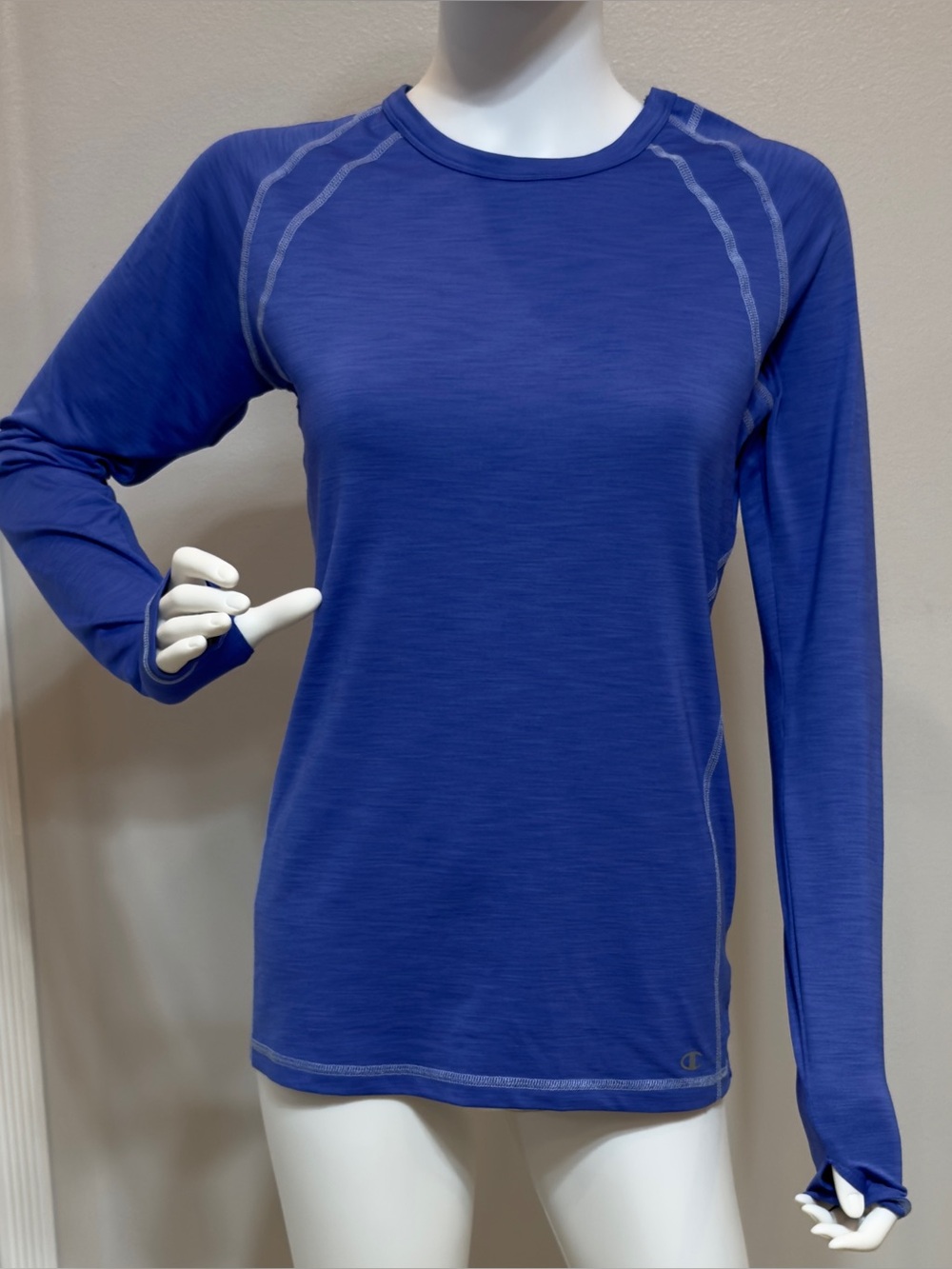 Champion Elite Active  Royal Blue Long Sleeve Tee Medium for Women